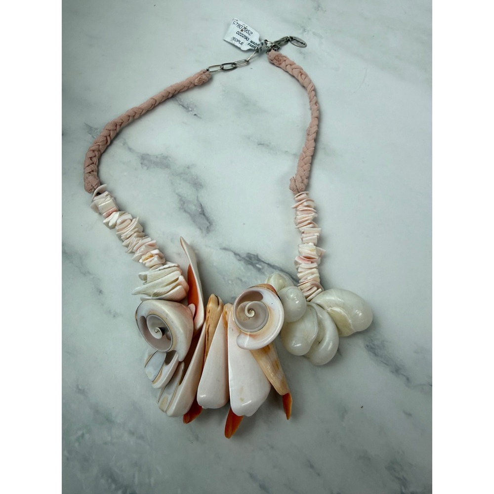 Free People Chunky Seashell Statement Necklace Peach White